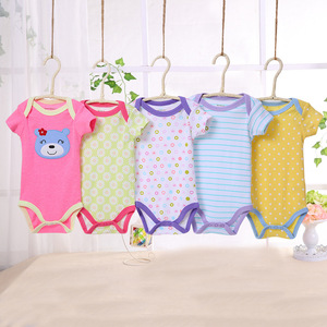 Lot de 5 Combinaisons et Bodys Adorables pour Bébés Filles – Vêtements et Barboteuses pour Bébés Filles en Gros - Product Image 4