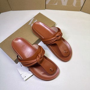 Infradito con Piattaforma Stile Europeo-Americano alla Moda per <span class=keywords><strong>Donna</strong></span>, <span class=keywords><strong>Scarpe</strong></span> Estive da Spiaggia Morbide Antiscivolo con Tomaia in PU e Suola in TPR - Product Image 4