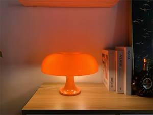 Dimmbare LED-Tisch lampe mit E14-Lampensockel Innen dekorative Nachttisch-und Schreibtisch-Licht pilzform mit Kunststoff körper - Product Image 4