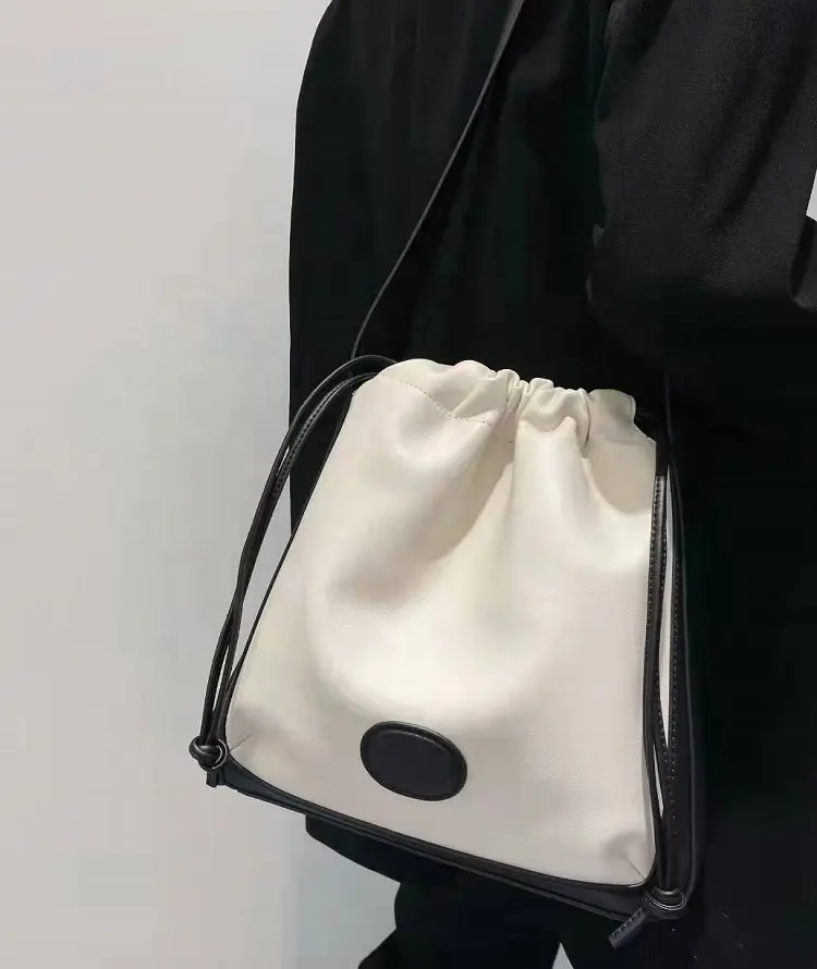 ISO BSCI LVMH Pabrik Kustom Kulit Tote Bag Fashion Wanita Tas Kulit Tas Tote Bag Korduroi