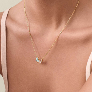 Collier pendentif en pierre Toi <span class=keywords><strong>et</strong></span> Moi en acier inoxydable plaqué or 18 carats PVD, résistant à l'eau <span class=keywords><strong>et</strong></span> à la ternissure, fabriqué par LUCKYJIU Custom Jewelry Manufacturer - Product Image 3