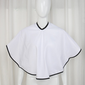 Capes de coiffure imperméables ajustables en polyester avec logo personnalisé pour salon de beauté, barbier, acteur, maquillage - Product Image 4