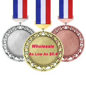 Medallas Deportivas y Trofeos de Gimnasia, Muay Thai, Béisbol, Judo, Fútbol, Taekwondo y Fisicoculturismo con Logotipo Dorado y Graduación, en Aleación de Zinc - Product Image 1