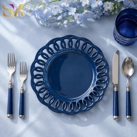 Assiettes de présentation en céramique bleu marine, 13 pouces, forme irrégulière, en porcelaine mate ondulée, pour décoration de table de mariage, banquet ou fête