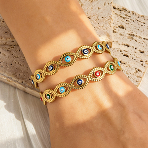 Bracciale Aperto di Alta Gamma in Acciaio Inossidabile Placcato Oro 18k con <span class=keywords><strong>Occhio</strong></span> Blu Traforato e Gocce d'Olio, Bracciale Regolabile alla Moda con Motivo <span class=keywords><strong>Occhio</strong></span> di Allah - Product Image 5
