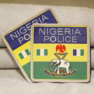 Chất Lượng Cao Tùy Chỉnh Tên Logo Dệt Scout Trường Vai An Ninh Đồng Phục Quần Áo Phù Hiệu Dệt Vá Nhãn Thêu Sequins - Product Image 1