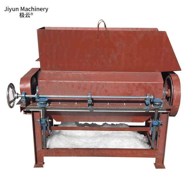 Double Roll Ice Crusher Adjustable. Large Ice Crusher Can Crush 100 Kilograms of Ice Cubes at Once and Supports Customization