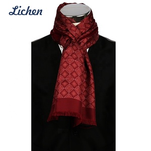 Conceptions personnalisées Foulards double face de haute qualité Longue écharpe en <span class=keywords><strong>soie</strong></span> pour hommes - Product Image 3