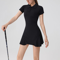 YIYI Robe de tennis de sport décontractée à col polo coupe ajustée Ensembles de tenues de golf pour femmes Robes de sport à manches courtes avec short intégré