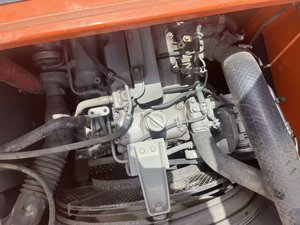 เครื่องยนต์ กล่องเกียร์ และชิ้นส่วนหลักอื่นๆ ของรถขุดฮิตาชิ ZX130 มือสอง รวมถึงมอเตอร์ปั๊ม น้ำหนัก 12 ตัน ความจุบุ้งกี๋ 0.5 ลูกบาศก์เมตร กำลัง 63 กิโลวัตต์ - Product Image 2