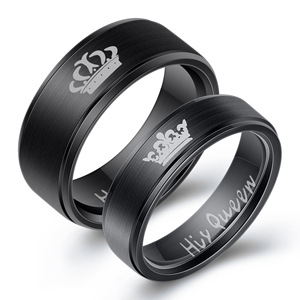 แหวนคู่สแตนเลสสตีลลายมงกุฎ 8 มม. ชุดเครื่องประดับหมั้นสำหรับคู่รัก "Her King His Queen" - Product Image 3