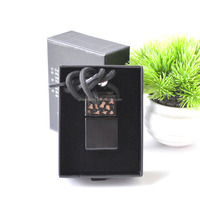 Diffuseur d'air de voiture en verre suspendu miniature classique de luxe vide personnalisé, flacon de parfum à huile essentielle en verre avec boîte cadeau d'emballage