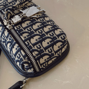 Sac messager carré en PU, style femme tendance. Avec des motifs géométriques. Convient à un usage quotidien. - Product Image 3