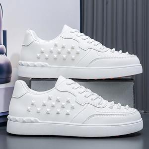 Zapatos para Hombre, Modernos y Versátiles, Modelo 2026, Zapatillas Casuales con Remaches, Punta Redonda, Cómodas para Patinar - Product Image 4