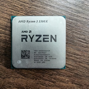 CPU AMD <span class=keywords><strong>Ryzen</strong></span> 3 <span class=keywords><strong>3300X</strong></span> Usado, de Cuatro Núcleos y Ocho Subprocesos, Interfaz AM4, con Rendimiento Súper Potente - Product Image 1