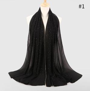 Vente en gros de hijabs musulmans élégants et décoratifs pour femmes, en mousseline de soie, 180*70CM, avec cristaux - Product Image 5