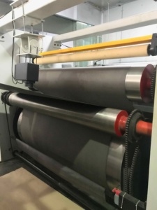 Chine Machines de peinture UV de haute qualité pour panneaux de mélamine haute brillance/ligne de revêtement UV pour panneaux de meubles/MDF - Product Image 2