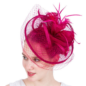 Chapeaux de fascinateur pour <span class=keywords><strong>femme</strong></span> Sinamay kentucky derby avec pince à cheveux fascinateur d'église avec voile et plume de filet de cage à oiseaux - Product Image 1