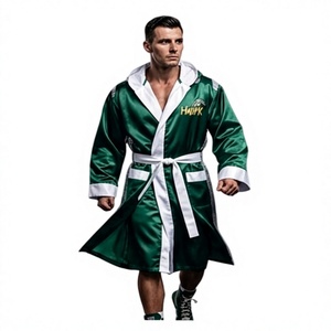 HAWK SPORTS INDUSTRIES Robe de boxe verte à capuche en polyester, durable, confortable, pour toutes les saisons, robe d'entraînement, emballage personnalisé - Product Image 1