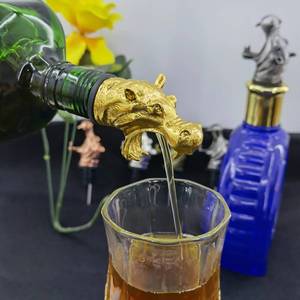 Bouchon de bouteille en acier inoxydable en forme d'hippopotame avec <span class=keywords><strong>bec</strong></span> <span class=keywords><strong>verseur</strong></span>, outil de barman personnalisé pour le vin rouge et les spiritueux - Product Image 1
