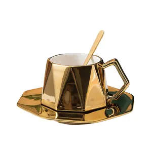 Individuelles Luxus-Porzellan-Coffee-Set Luxustee-Set mit Untertasse geeignet zum Geschenk