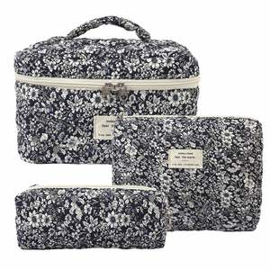 High Quality 3 Pieces Set Quilted Makeup Organizer Bag Floral Cosmetic Storage Bag for Women - Product Image 3