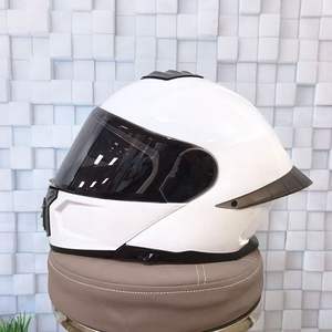 ユニークなユニセックスクールダブルレンズフォーシーズンズフリップアップヘルメットフルヘルメット一般的なオートバイのヘルメット - Product Image 6