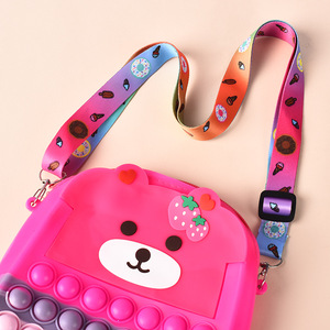 Monedero de silicona transfronterizo con diseño de anime y dibujos animados, juguete de descompresión transpirable, educativo y musical, tipo Pinch Music, Rat-killing <span class=keywords><strong>Pioneer</strong></span> Bag - Product Image 3
