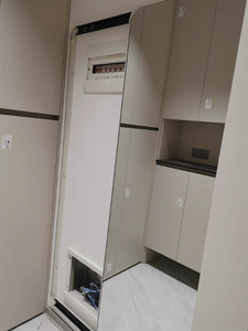 <span class=keywords><strong>Miroir</strong></span> pleine longueur avec cache-boîtier électrique - <span class=keywords><strong>Miroir</strong></span> mural dissimulé coulissant et à charnières - Product Image 4