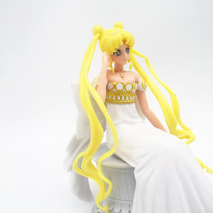 Belle figurine en PVC de Sailor Moon Usagi Tsukino en position assise, robe blanche, bordure dorée, objet de collection d'anime, cadeau pour les fans et décoration d'intérieur - Product Image 2