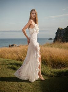 Vestido de Novia Blanco Sexy con Abertura, Escote en V, Espalda Descubierta, Volantes Ondulados, Tirantes Finos - Product Image 2