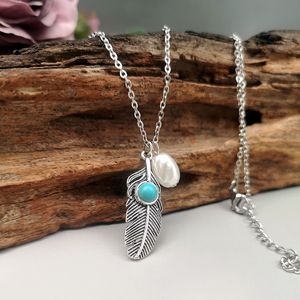 Collana con Ciondolo a Piuma in Stile Bohémien, Design Vintage per Donne - Product Image 4