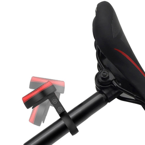 Traceur GPS étanche IP45 pour vélo, feu arrière anti-perte, conception de balise cachée compatible <span class=keywords><strong>Apple</strong></span> Find My iOS, antivol - Product Image 1