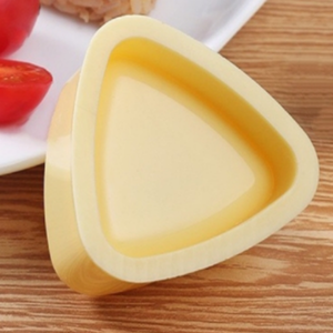 อุปกรณ์ให้อาหารแม่พิมพ์ Onigiri สามเหลี่ยม <span class=keywords><strong>เครื่อง</strong></span>ทําข้าวซูชิสําหรับอาหารชนิดบรรจุกล่องเบนโตะ - Product Image 6