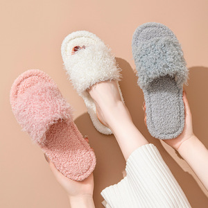 Pantoufles en tissu TPR doux et moelleux pour femmes, mode hiver, confortables et antidérapantes, à bout ouvert, pour le printemps et l'automne - Product Image 1