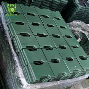 Fábrica al por mayor antideslizante hueso de perro 18-45mm ladrillo de goma entrelazado al aire libre para caballo estable patio de recreo alfombrilla de goma resistente - Product Image 2