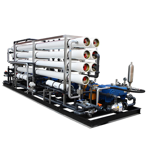 Système de traitement des eaux souterraines Usine de dessalement d'eau de mer produisant de l'eau salée potable avec composant moteur