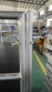 Plataforma Segura Beyond Stage con Valla Protectora para Actividades en Interiores y Exteriores - Product Image 6