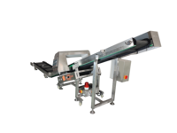 Convoyeur à bande réglable en acier inoxydable PP Focus Machinery pour l'élimination des copeaux et des métaux ferraille avec détecteur de métaux