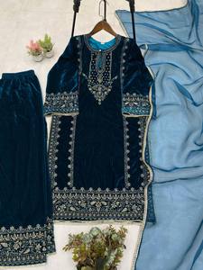 Conjunto de Salwar Kameez de Invierno de Viscosa Premium con Bordado Enriquecido y Elegante Dupatta de Organza para Fiestas - Product Image 6