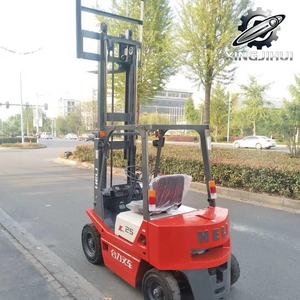 Montacargas HELI CPCD25 de 2.5 Toneladas, Montacargas Usado de Japón, Motor ISUZU C240 de 2.5 Toneladas, Máquina Usada de Segunda Mano, a Combustible, 2500 kg - Product Image 3