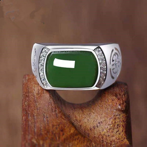 Retro Rechteckige Jade Stein Finger Smaragd <span class=keywords><strong>Ring</strong></span> Schmuck Grüne Steinringe Für Männer Verstellbarer Opalring - Product Image 5