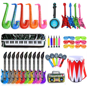 Ensemble de jouets gonflables pour enfants : Guitare et microphone en PVC, accessoires de fête musicaux, durables et écologiques, pour jeunes rock stars - Product Image 1