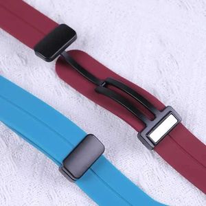 Correa de Reloj Lionorm, Correa de Reloj Inteligente de Silicona Impermeable con Hebilla Magnética de 20 mm y 22 mm de Ajuste Rápido - Product Image 5