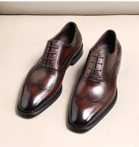 Nouvelles chaussures habillées italiennes tendance à talons hauts et à trois couches, en cuir plat, pour hommes, idéales pour les affaires et les mariages - Product Image 6