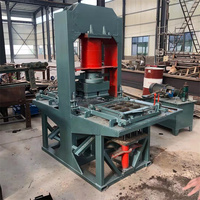 Machine Automatique de Fabrication de Blocs en Plastique Recyclé pour Revêtement Routier et Carreaux de Sol
