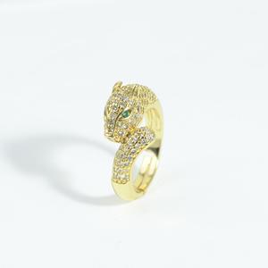 Anillo Abierto con <span class=keywords><strong>Diseño</strong></span> <span class=keywords><strong>de</strong></span> Cabeza <span class=keywords><strong>de</strong></span> Leopardo y Geométrico, Chapado en Oro <span class=keywords><strong>de</strong></span> 14K, Completamente Adornado con Circonitas, Joyería <span class=keywords><strong>de</strong></span> Lujo <span class=keywords><strong>de</strong></span> <span class=keywords><strong>Alta</strong></span> Calidad - Product Image 4