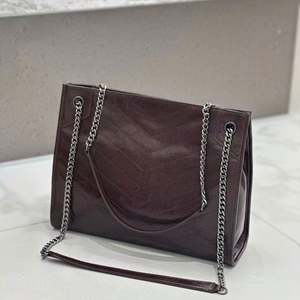 Bolso de Mano de Cuero Vacuno con Diseño de Diamantes de Alta Calidad y Gran Capacidad - Product Image 2