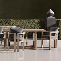 Ensemble de salle à manger de patio en teck massif durable, table et chaises modernes pour l'extérieur, idéal pour les hôtels de luxe et les jardins de hôtels étoilés