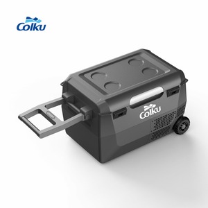 <span class=keywords><strong>Camping</strong></span> congélateur camion réfrigérateur usine vente directe 26L 45W couleur verte portable mini voiture réfrigérateur - Product Image 1